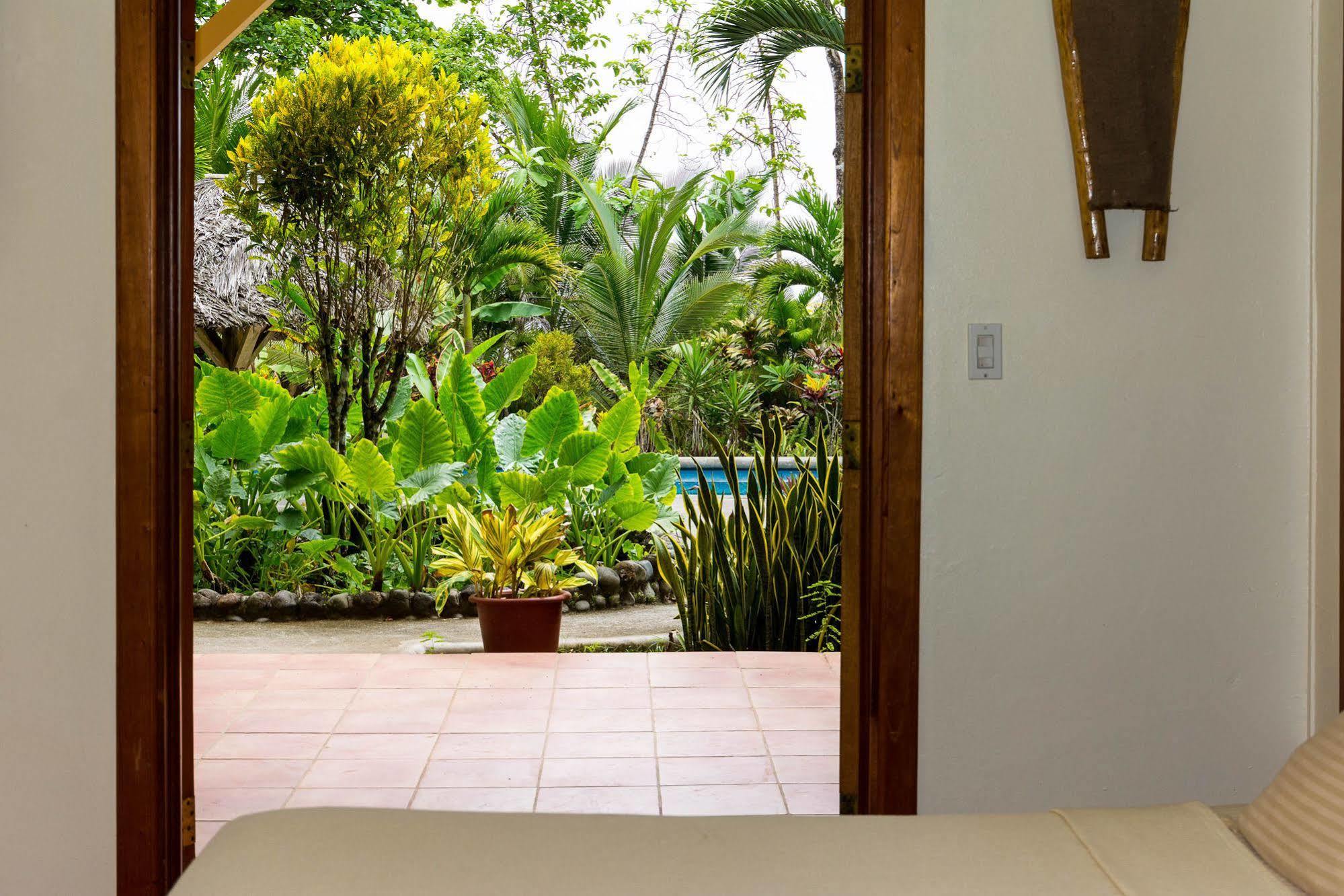 Bluff Beach Retreat Bocas del Toro Eksteriør bilde